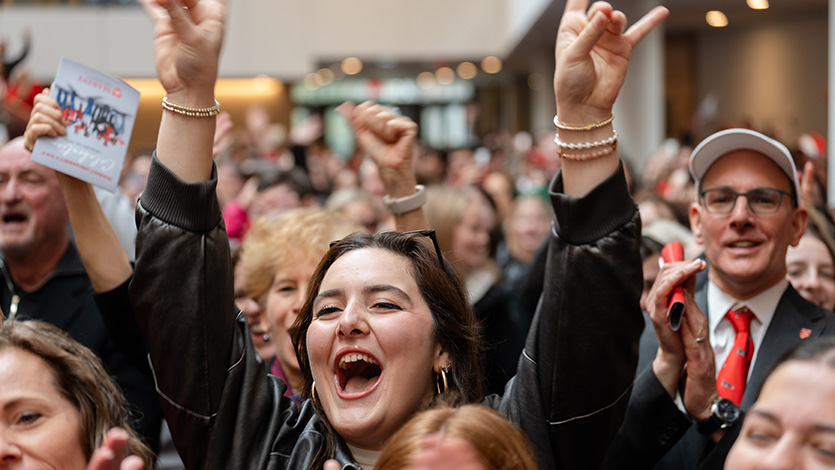 Image of excited students on University Day in January.