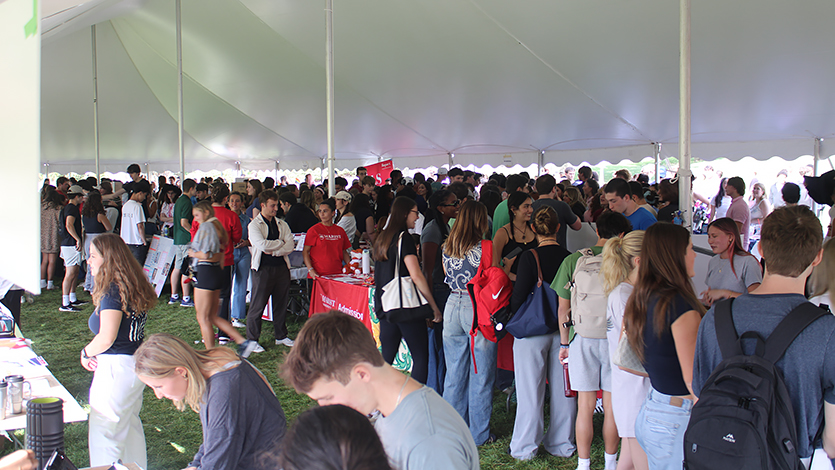 Students gather on the campus green to learn about Marist’s clubs and organizations. Photo by Lauretta Russell ’26/Marist University.