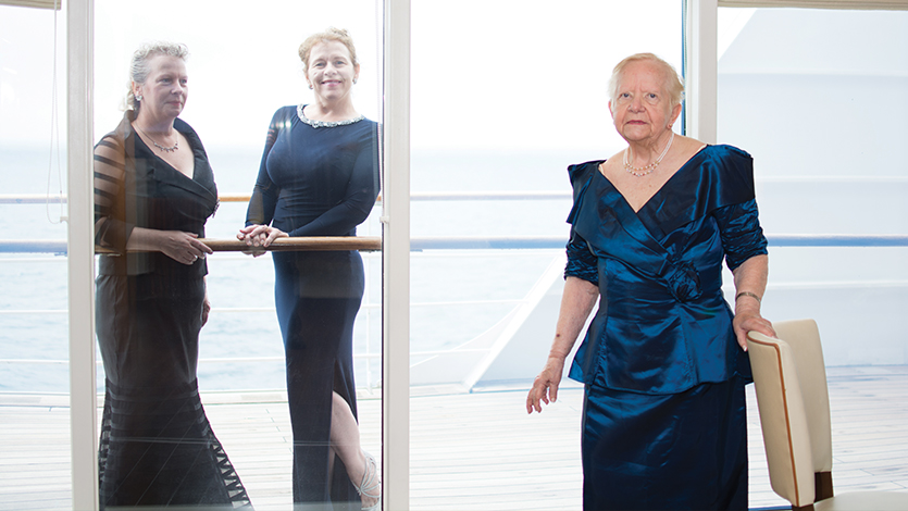 Dorothy Willis '68 with her daughters on a cruise