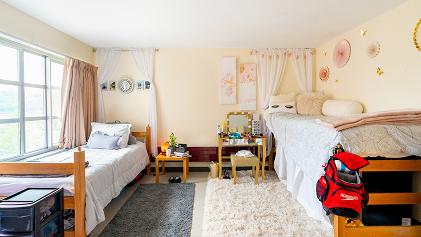 Image of a residence hall in Lower New Townhouses.