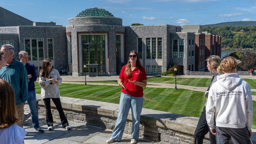 Image of a student ambassador giving a tour.