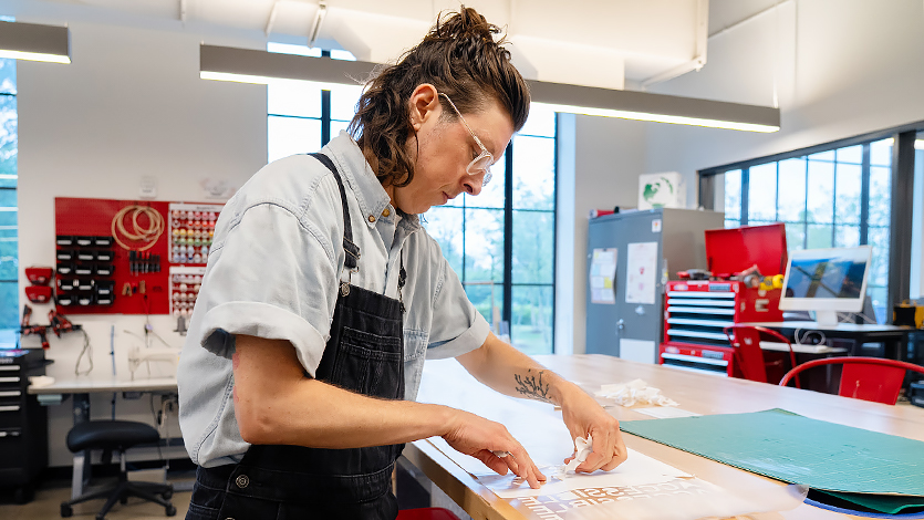 Image of Ais Oisín working in the Maker Lab.