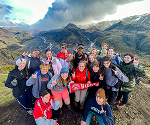 Image of students on a travel course in Iceland.