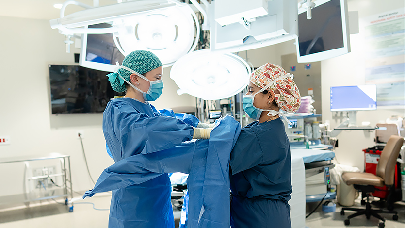 Image of Marist students engaged in a clinical rotation experience offered by Northwell Health. Photo by Nelson Echeverria/Marist University. 