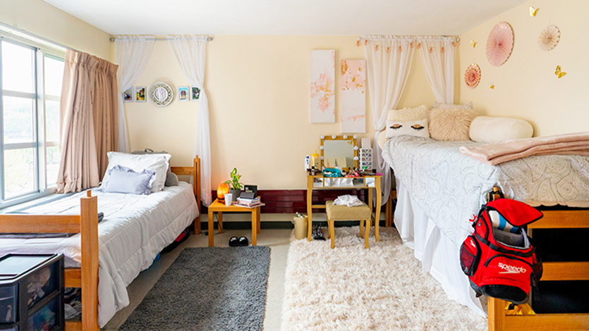 Image of dorm room.