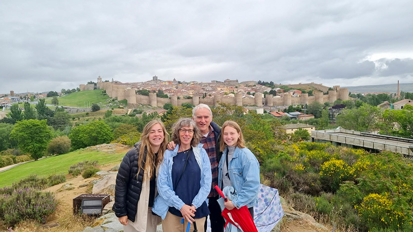 Marist University image: Caroline Voorhis and her host family in Avila.